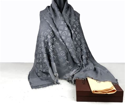 louis vuitton sjaal prijs dames|Shawls and Stoles Collection for Women .